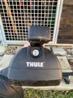 Prodám střešní nosič Thule na hagusy z Touarega - 2