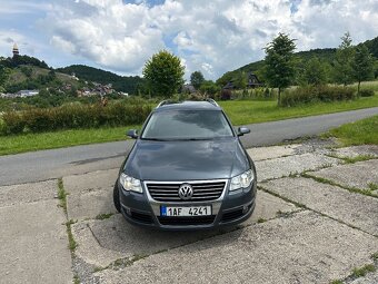 VW passat B6 2.0TDI CR - pěkná výbava - 2