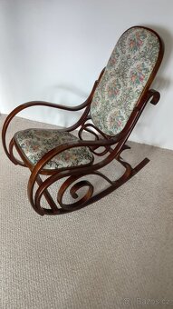 Staré houpací křeslo Thonet - 2