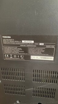 Toshiba 32LV733 FullHD 82cm - 2