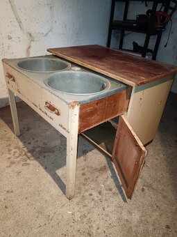 Prodám retro mycí stůl - 2
