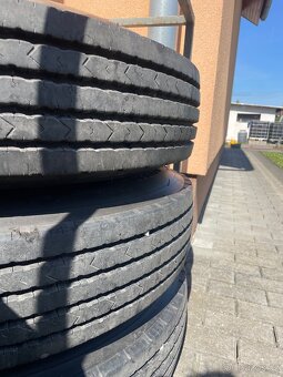 Kola Mercedes 6.5 R20, Pneu 8.25 R20 Dunlop - 2