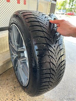 Alu kola MSW 50 8.Jx18 5x112+ Zimní pneu NEXEN 225x50/R18 - 2