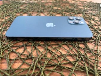 Apple iPhone 12 Pro Blue - 2