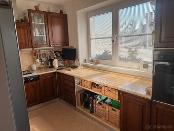 Kompletní kuchyně dřevěná dvířka - 2