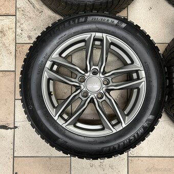 Zimní sada kol Michelin 205/60/R16 4-5 mm - 2