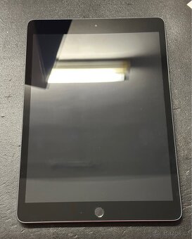iPad 8 (2020) 32GB Wifi Space Grey - 2