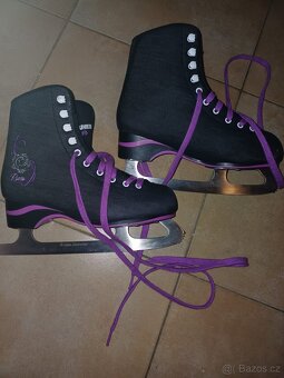 Dámské brusle 37 - 2