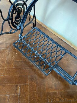 Šicí stroj SINGER plně funkční, symbolická cena - 2