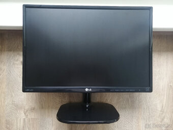 LED monitor 20" LG - 2