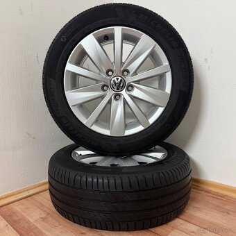 VW SHARAN II 5x112 R16 ET45+LETNÍ 205/60R16 5/4mm - 2