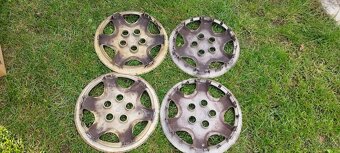 Poklice Mazda originál na mazda 626 15" - 2