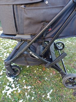 Kočárek pro dvojčata - 2