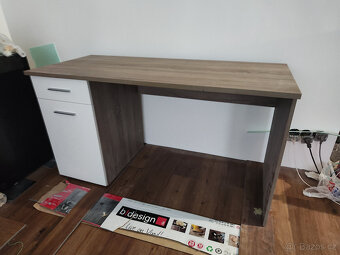 Kancelářský stůl bílý - 2