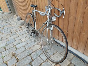 kolo favorit v pěkném stavu - 2