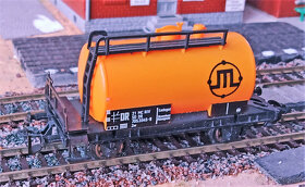 Cisterna. DR. Spřáhlo Očko. Kovové dvojkolí. - 2