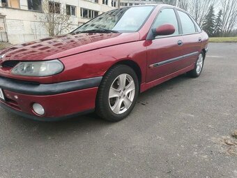 Renault laguna - 2