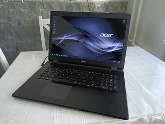 Acer Aspire E5-721-23FA - 2