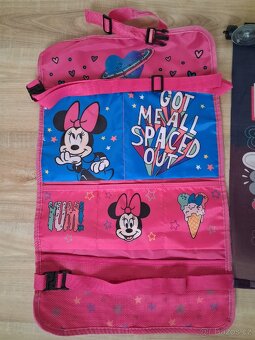 Prodám kapsář a stínítko Minnie do auta - 2