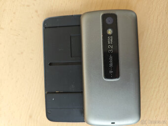 Stary mobil T-Mobile MDA - 2