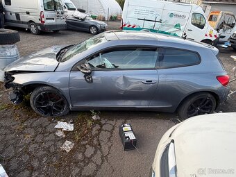 VW Scirocco 2.0 TDI 103 Kw Automat - 2