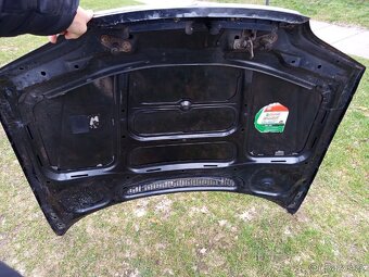 Předni kapota na BMW e46 - 2