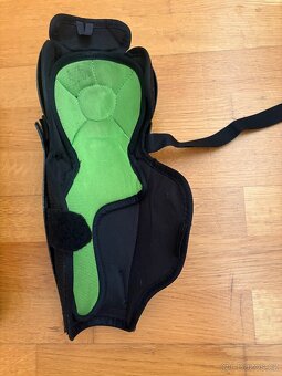 Holení chrániče Reebok 12 (30cm) - 2