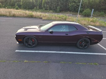 Dodge Challenger V8 5.7 2021 - 2