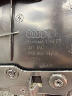 Audi Q7 levý přední tapec - 2