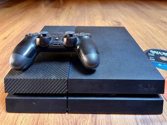 PlayStation 4 + 3 hry + ovladač - 2