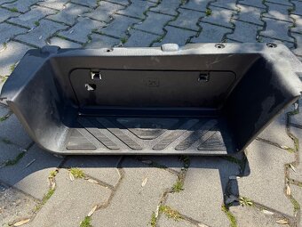 Pravé plastové stupátko Transit FA 2000 - 2