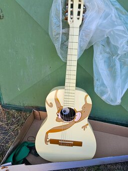 Prodám kytaru stagg c530 Monkey - 2