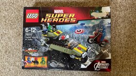 LEGO Super Heroes 76017 Captain America vs. Hydra - 2