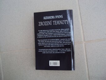 Zrození temnoty Alexandra Ivy - 2