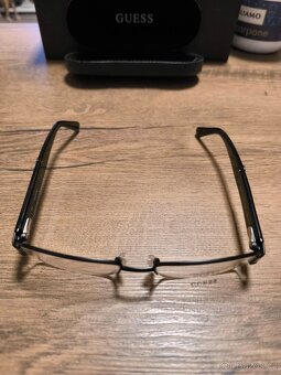 Černé brýle značky Guess originál - 2