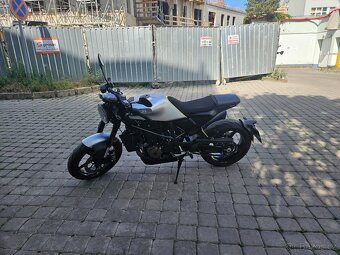 Husqvarna Vitpilen 701 - 2