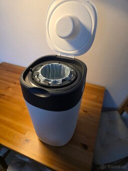 Tommee Tippee Twist & Click koš na pleny bílý - 2