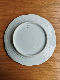 Porcelánové nádobí - souprava - 2