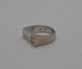 Zlatý prsten s briliantem 0.20 CT - 2