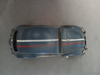 Model blue car - 2
