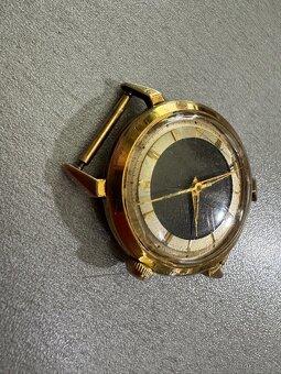 Hodinky Junghans TRILASTIC - 2