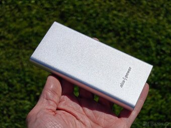 AlzaPower Metal 10000mAh Fast Charge + PD3.0 stříbrná - 2