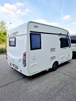 Malý karavan LUNAR COSMOS 352 - jen 965 kg - 2