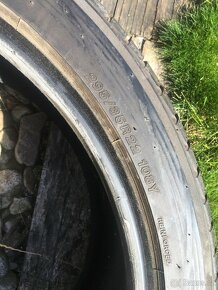 Pneu Yokohama 295/35 r22 - 2