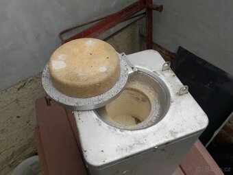 Pec - 2