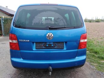 VW TOURAN 2,0 TDi ZA 49000 KČ S TAŽNÝM - 2