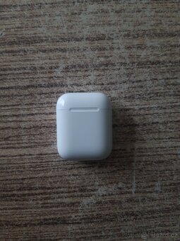 Náhradní obal na Apple airpods 2019 - 2