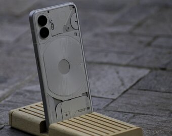 Nothing phone 2. (12/256) - 2