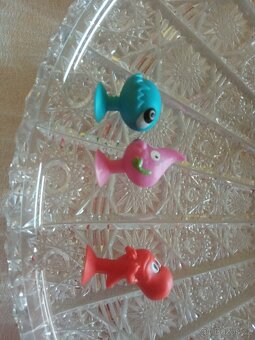 Hračky. Monster high, postavičky stikeez. - 2