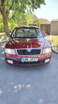 Prodám Škoda Octavia II A5 Elegance, DSG - 2